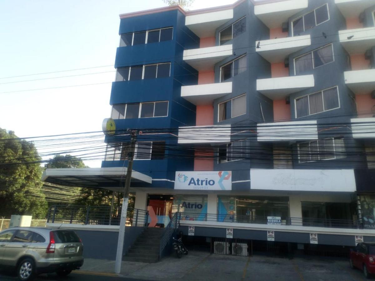 Apartahotel Jardines Metropolitanos Сантьяго-де-лос-Кабальерос Экстерьер фото